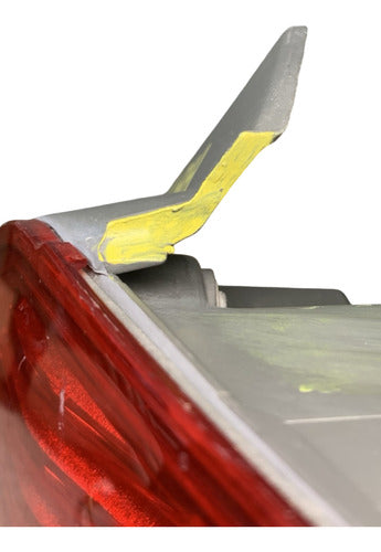 Calavera Rh Generico Hyundai Accent 2012-2014 Derecho/pasajero Rojo