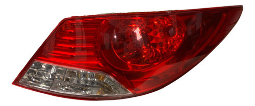 Calavera Rh Generico Hyundai Accent 2012-2014 Derecho/pasajero Rojo