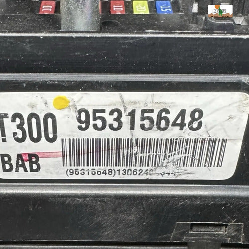 Caja De Fusibles Chevrolet Sonic 1.8l 12-16 95315648