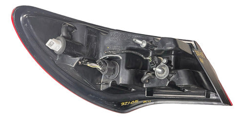 Calavera Rh Original Chrysler 200 11-14 05182524ae Derecho/pasajero Rojo