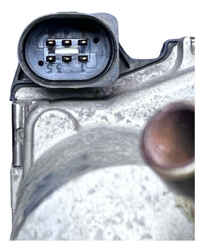 Cuerpo De Aceleración Vw Jetta A4 01-05 2.0l 06a 133 062 D