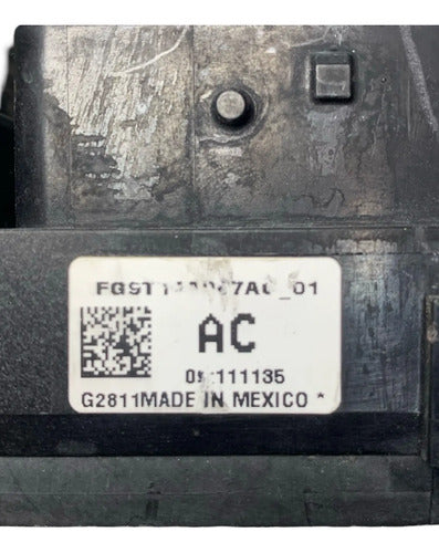 Caja De Fusibles Ford Fusión 15-16 2.5l Aut Fgst-14a067-ac