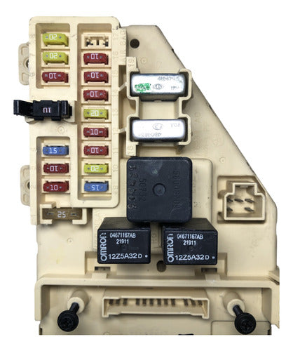 Caja De Fusibles Dodge Stratus 01-06 2.4l Aut 4759434ac