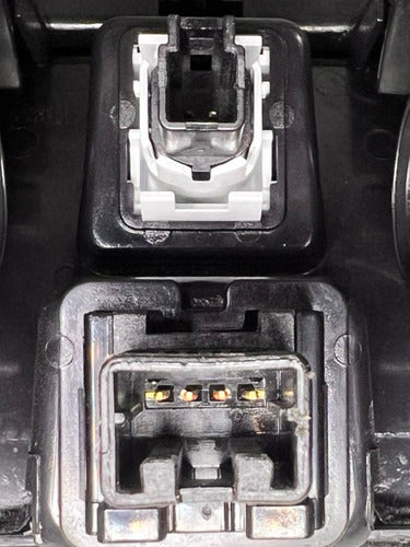 Rejillas Difusores Centrales A/c Nissan Sentra 13-19 Sp17824