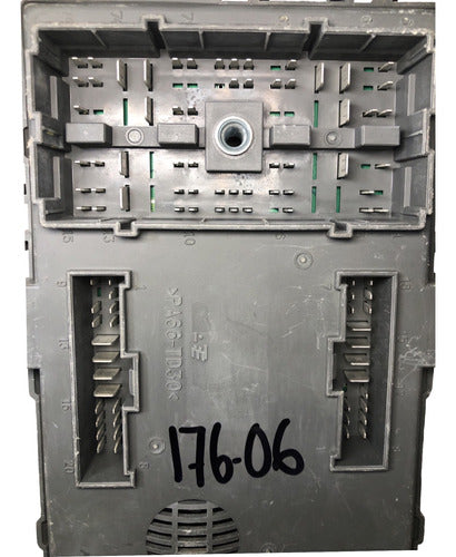 Caja Portafusibles Chevrolet Aveo 12-18 95977261 (9g)