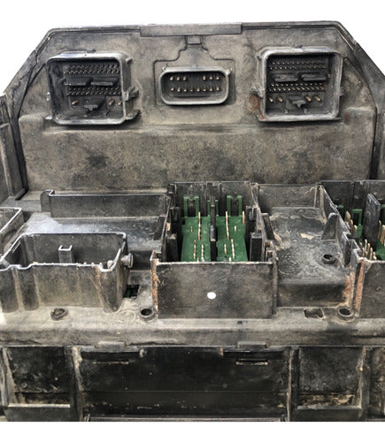 Caja De Fusibles Dodge Nitro 3.7l A/t 08-09 04692235ah