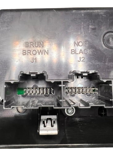 Caratula De Estéreo Chevrolet Traverse 13-17 23158333