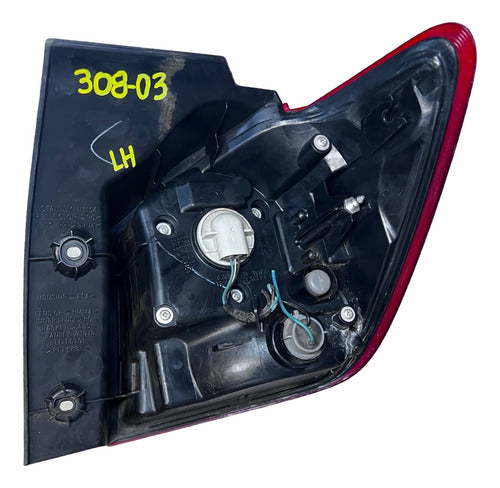 Calavera Lh Mitsubishi Outlander 11-19 P9374 Izquierdo/conductor Rojo