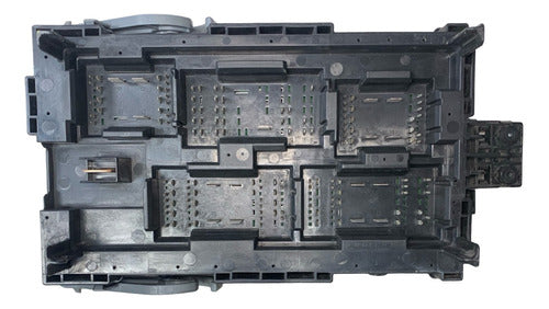 Caja De Fusibles Gmc Yukon 2010-2014 6.2l Aut