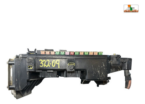 Caja De Fusibles Dodge Ram 1500 4.7l 02-05