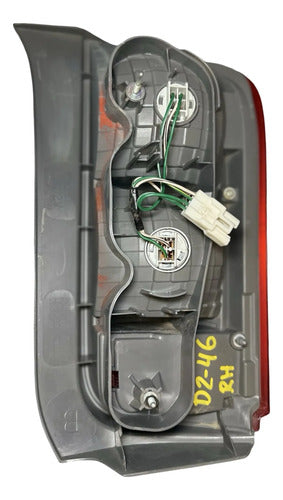 Calavera Rh Original Toyota Scion Xb 2008-2010 Derecho/pasajero Rojo