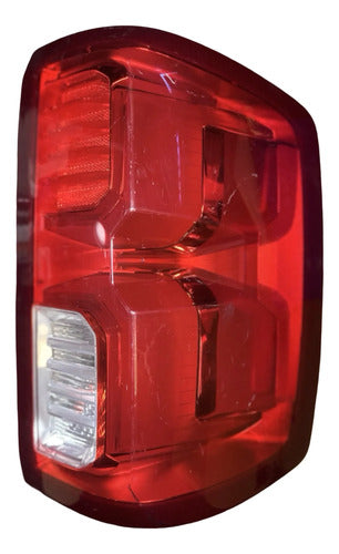 Calavera Rh Chevrolet Silverado 1500 2016-2018 84066479 Derecho/pasajero Rojo