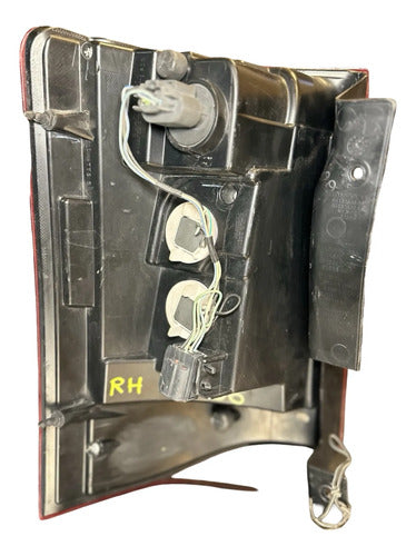 Calavera Rh Chrysler Town & Country 2011-2016 05182530ae Derecho/pasajero Rojo