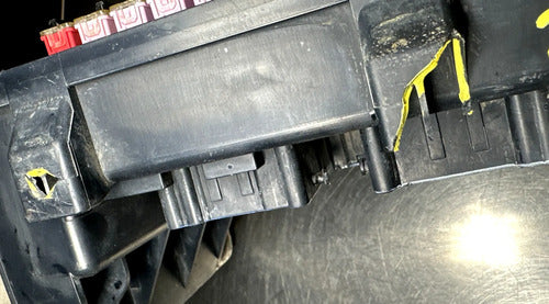 Caja De Fusibles Dodge Ram 1500 4.7l 02-05
