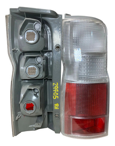 Calavera Par Nissan Urvan 2002-2012 Ambos Lados Rojo