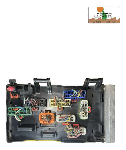 Caja De Fusibles Chrysler Town & Country 03-07 P05144506af