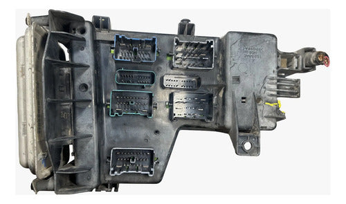 Caja De Fusibles Dodge Ram 1500 5.7l 02-05
