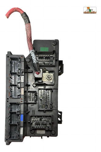 Caja De Fusibles Dodge Caliber 2.0l 10-12 P04692333ac