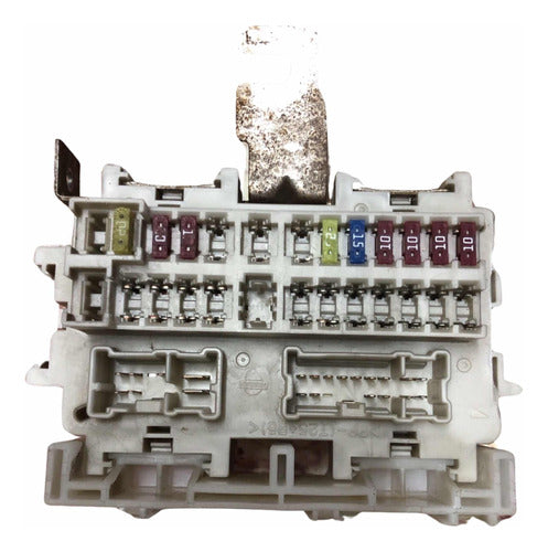 Caja De Fusibles Nissan Sentra 2.0l 07-12 7158-6601