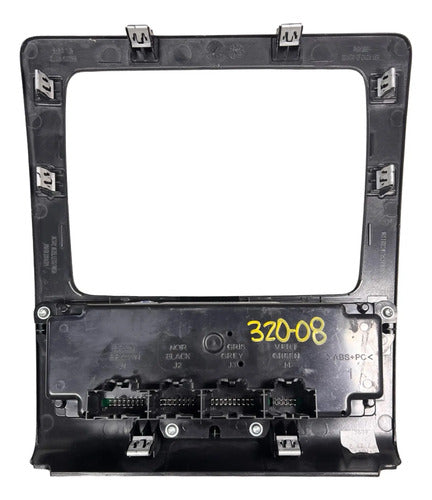 Caratula De Estéreo Chevrolet Traverse 13-17 23158333