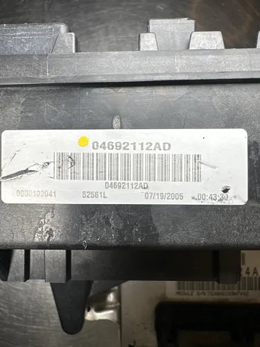 Caja De Fusibles Dodge Durango 4.7l 04-06