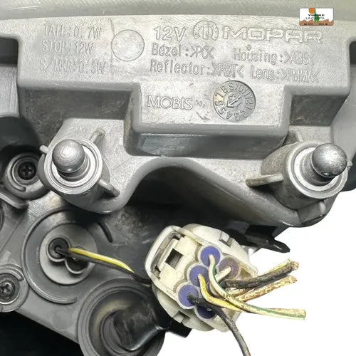 Calavera Lh Jeep Cherokee Latitude 2014-2018 Luz Led Izquierdo/conductor Rojo