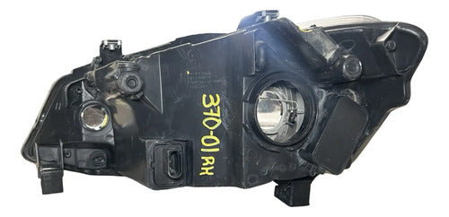 Faro Rh Volkswagen Vento 2014-2015 08-141-1105r Derecho/pasajero