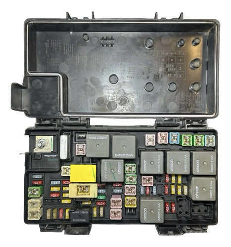Caja De Fusibles Dodge Nitro 3.7l 2008-2009 04692235ad