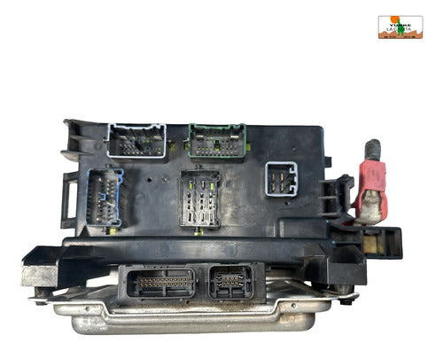 Caja De Fusibles Chrysler 300 5.7l 05-06