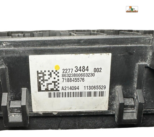 Caja De Fusibles Chevrolet Tahoe 5.3l 15-20 22773484