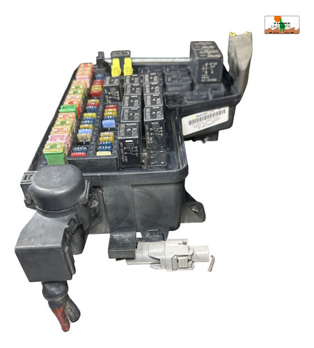 Caja De Fusibles Dodge Ram 1500 5.7l 02-05
