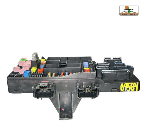 Caja De Fusibles Ford F-150 5.4l 2006 6l3t-14a067-ea