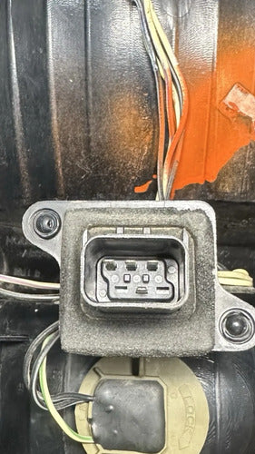 Calavera Rh Chrysler 300 2005-2007 58622-e Derecho/pasajero Rojo