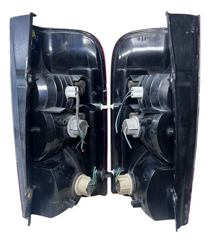 Calaveras Nissan Xterra 2002-2004 935 700-04 Ambos Lados Rojo