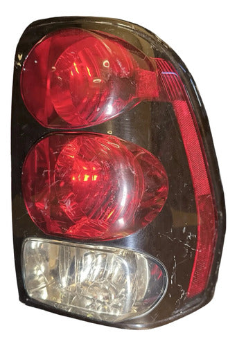 Calavera Rh Chevrolet Trailblazer 2002-2009 15131579 Derecho/pasajero Rojo