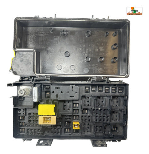 Caja De Fusibles Dodge Caravan 3.6l 2013
