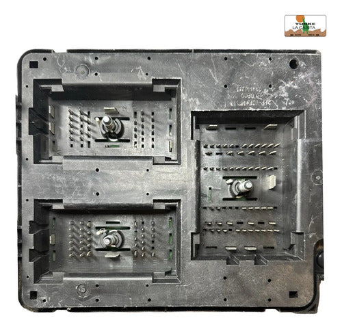 Caja De Fusibles Chevrolet Sonic 1.8l 12-16 95315649