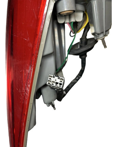 Calavera Rh Hyundai Elantra 2017-2018 92402-f30 Derecho/pasajero Rojo