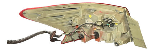 Calavera Rh Original Nissan Sentra 2016-2019 Derecho/pasajero Rojo