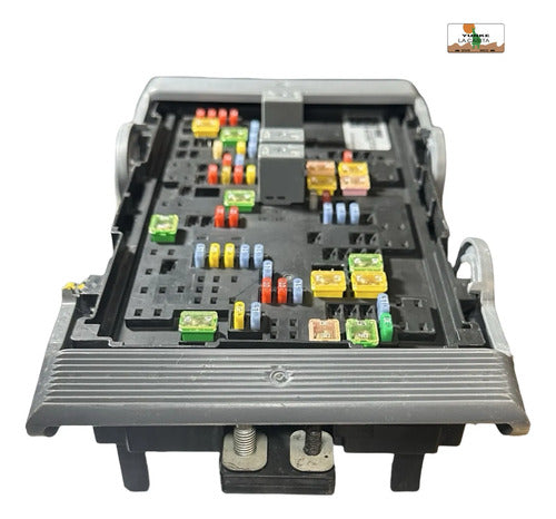 Caja De Fusibles Chevrolet Tahoe 5.3l 10-14 22798217
