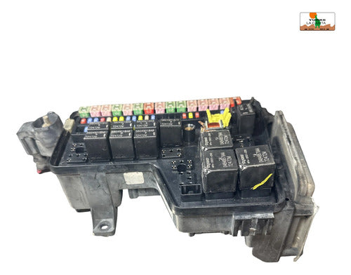 Caja De Fusibles Dodge Ram 1500 5.7l 02-05