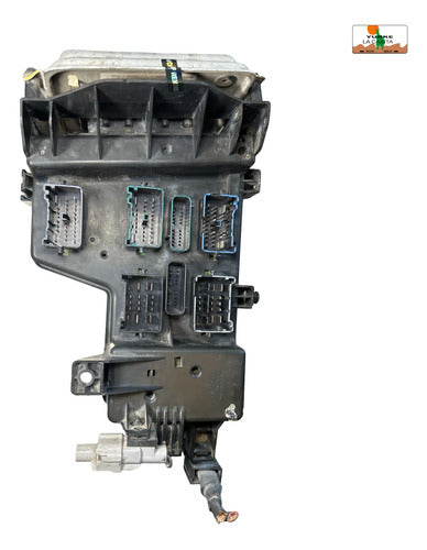 Caja De Fusibles Dodge Ram 1500 4.7l 02-05