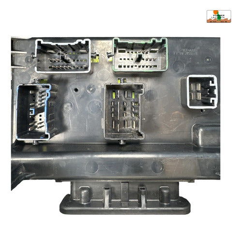 Caja De Fusibles Chrysler 300 5.7l 05-06