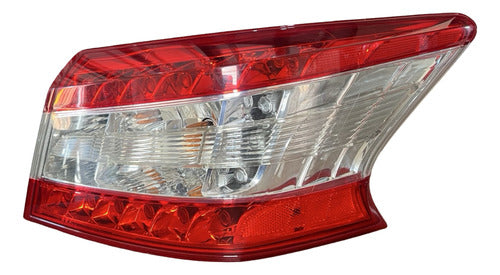 Calavera Rh Nissan Sentra 2013-2016 26550-3sg0a Derecho/pasajero Rojo