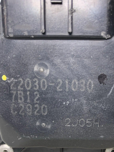 Cuerpo De Aceleración Toyota Yaris 1.5l 07-18 22030-21030