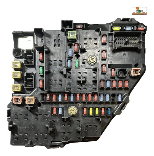 Caja De Fusibles Cadillac Cts 3.2l 2003 25743731