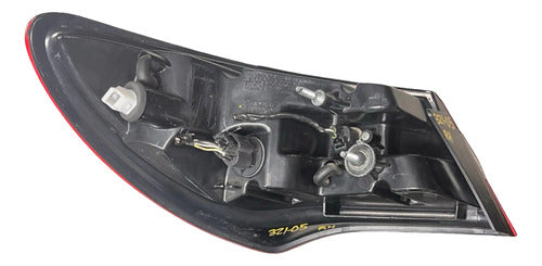 Calavera Rh Original Chrysler 200 11-14 05182524ae Derecho/pasajero Rojo