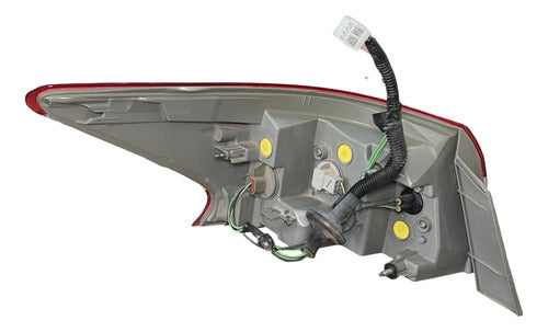 Calavera Rh Nissan Sentra 2013-2016 26550-3sg0a Derecho/pasajero Rojo