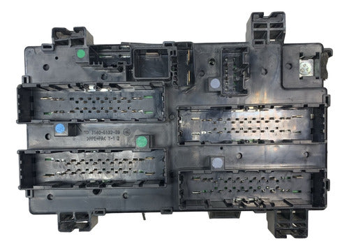 Caja De Fusibles Dodge Ram 2015-2016 5.7l Aut P68243257ab