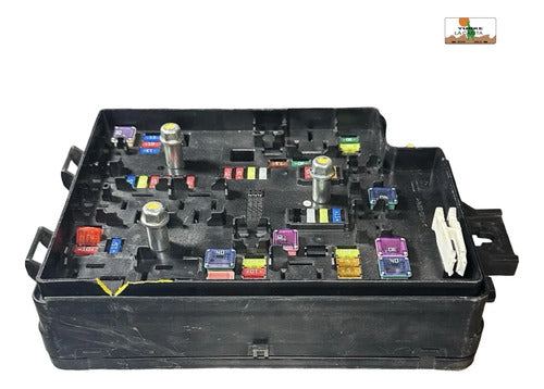 Caja De Fusibles Chevrolet Sonic 1.8l 12-16 95315648